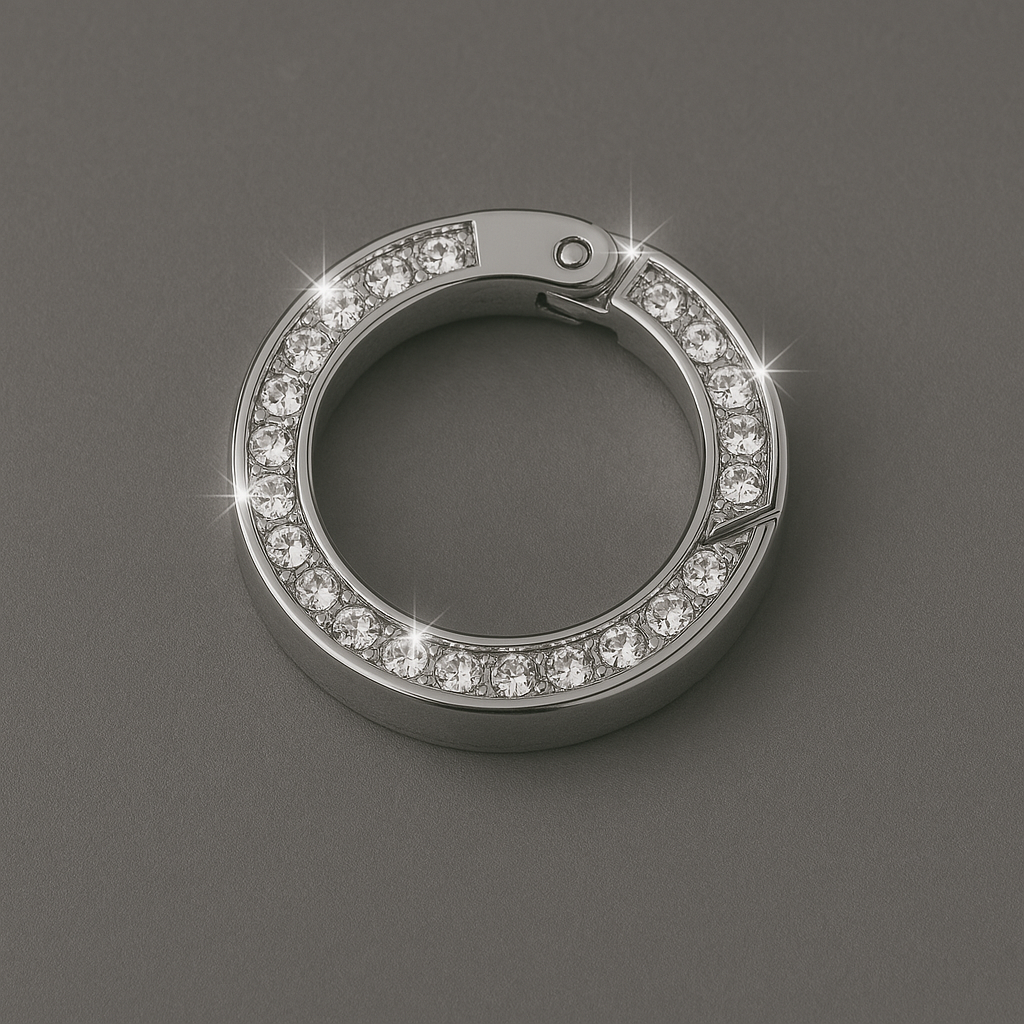 Karabinhage med rhinsten